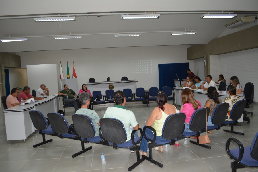 EM PAUTA: REUNIÃO DISCUTE PROJETOS DE LEIS COM FOCO NO SERVIDOR MUNICIPAL
